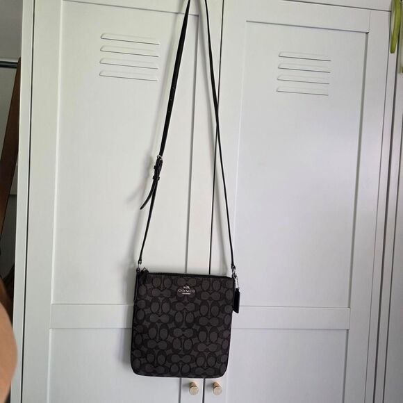 Coach Women's Bag - Picture 4 of 7